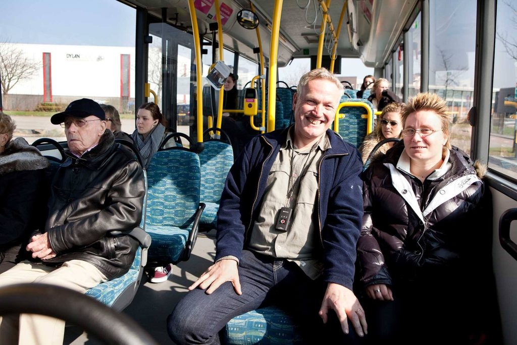 Mensen-bus-mobiliteit-vervoer-